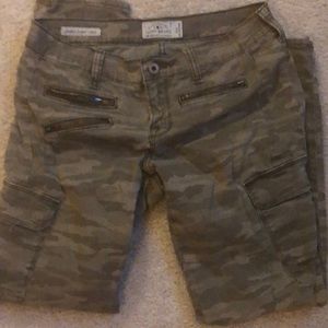 Lucky Brand “Charlie Skinny Cargo” camo jeans
